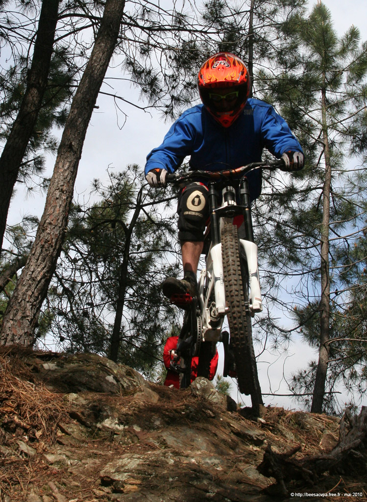 20100506j33