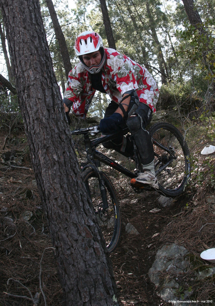20100506k25