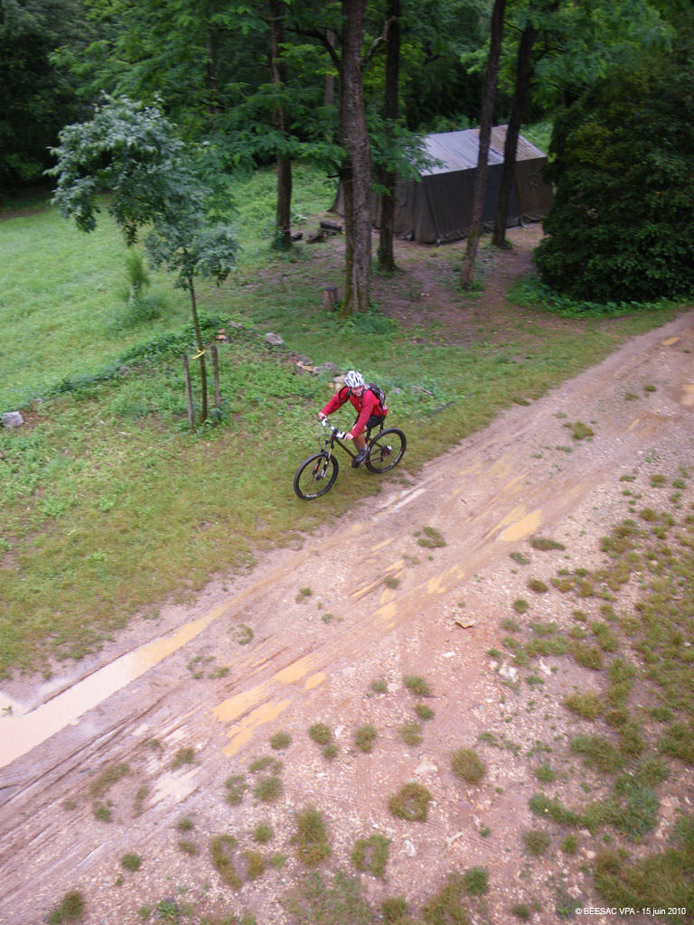 20100615_047